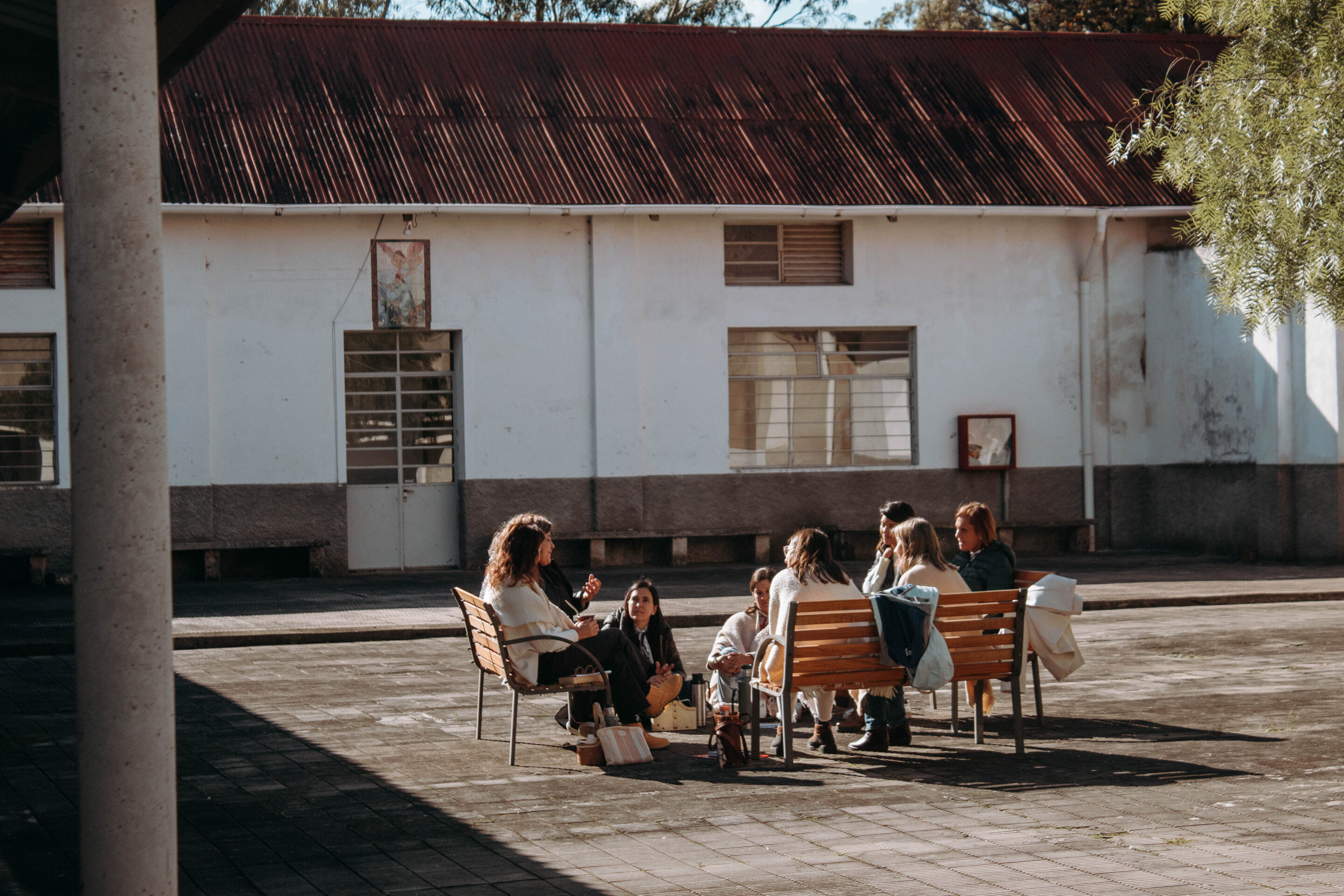 Mujeres del programa Galileas compartiendo en ronda
